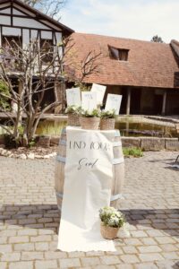 individueller Sitzplan aus Stoff als Day Off-Papeterie